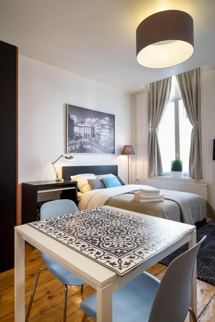 ליל Old Town - Nice Cozy And Functional Studio מראה חיצוני תמונה